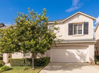 621 W Edinburgh Ln, Clovis, CA