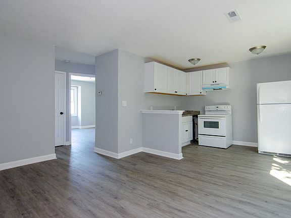 2nd image of 1005 Hillside Ave APT 4