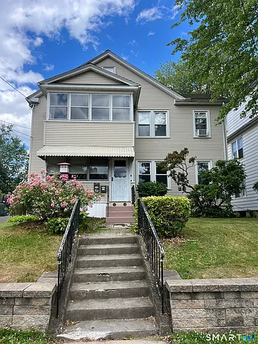 118 Cambridge St Photo 1