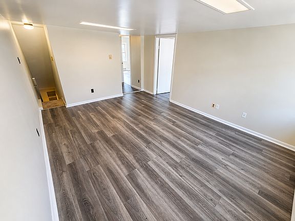 2nd image of 232 Wilson St Floor 2