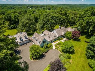1094 Ponus Rdg, New Canaan, CT 06840