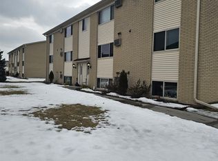 1875 Michigan Ave, Marysville, MI 48040