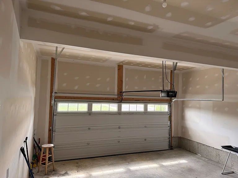 270 Mabdarin Dr — Photo 33