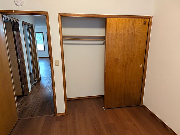 5th image of 550 SE 60th Ave #105