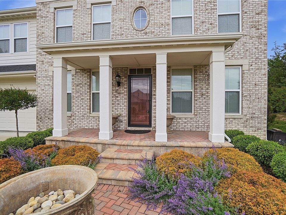 1st image of 490 Clearsprings Dr