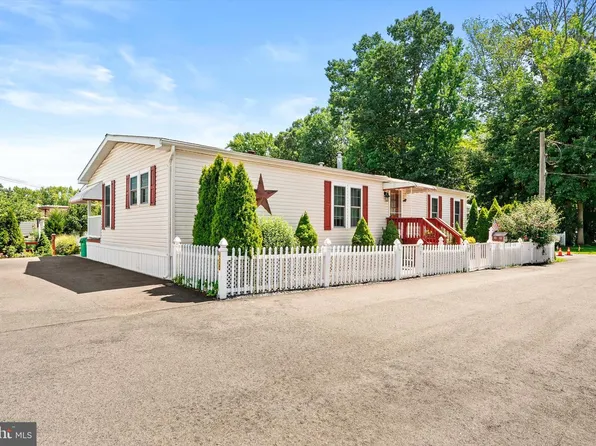 605 3rd Ave, Trenton, NJ 08691