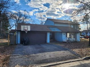 33 Thrush Rd, Sterling, VA 20164