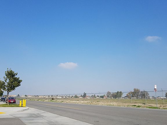 5th image of 6112 Snapdragon St