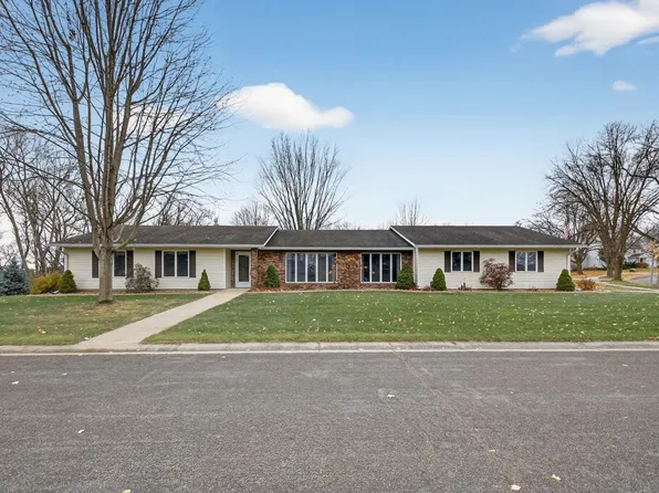 4116 Manor View Dr NW, Rochester, MN 55901