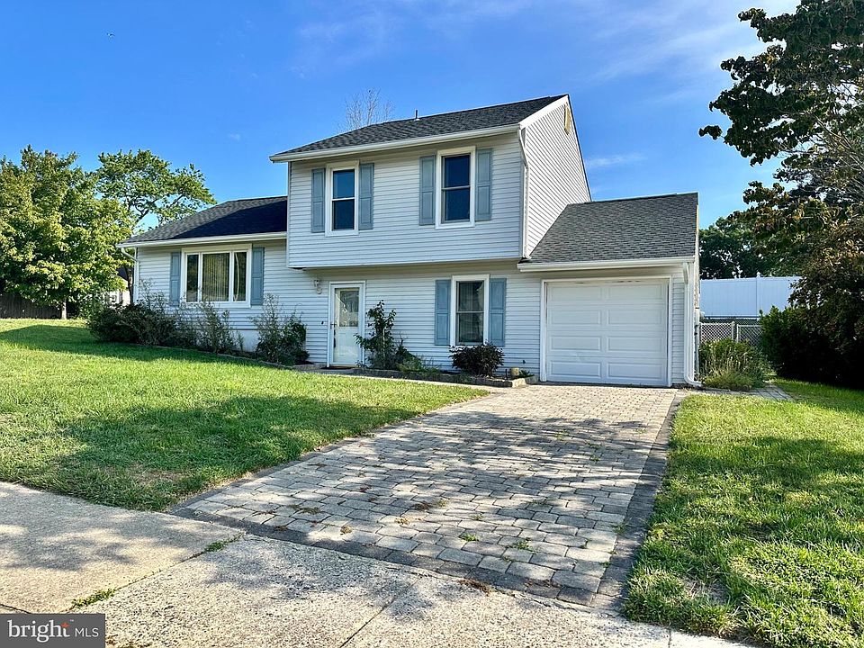 1st image of 48 Georgetown Blvd