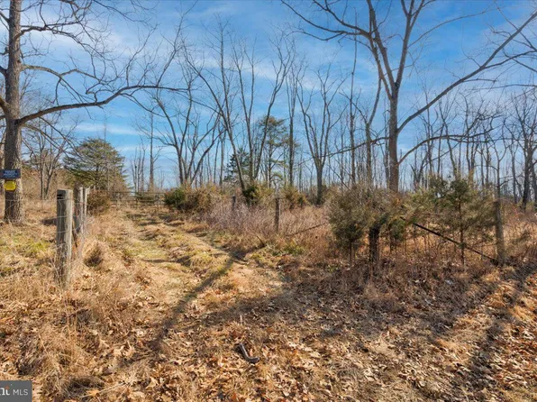 Avanti Dr, Bunker Hill, WV 25413