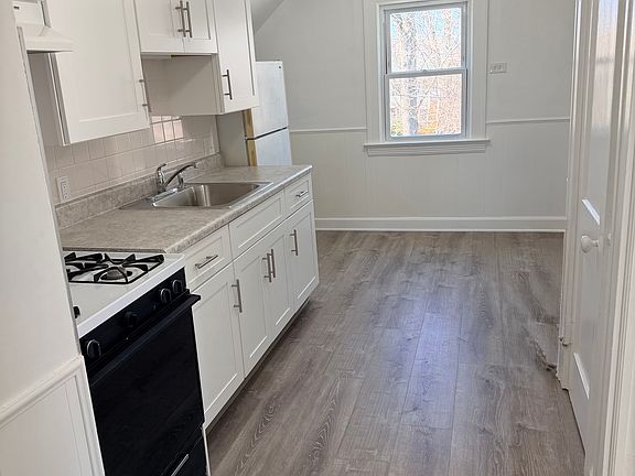 3rd image of 1314 Marlowe Ave #3