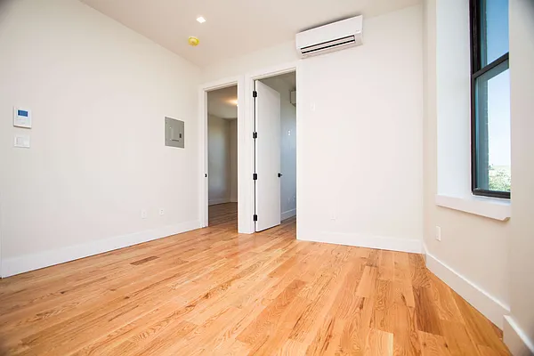 Rented by Nooklyn NYC LLC | media 55