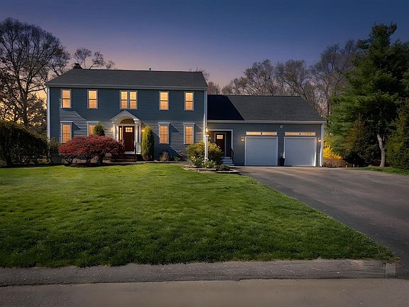 2nd image of 118 Fairway Dr