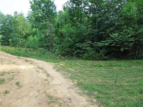 4th image of 62 Deanwood Ln