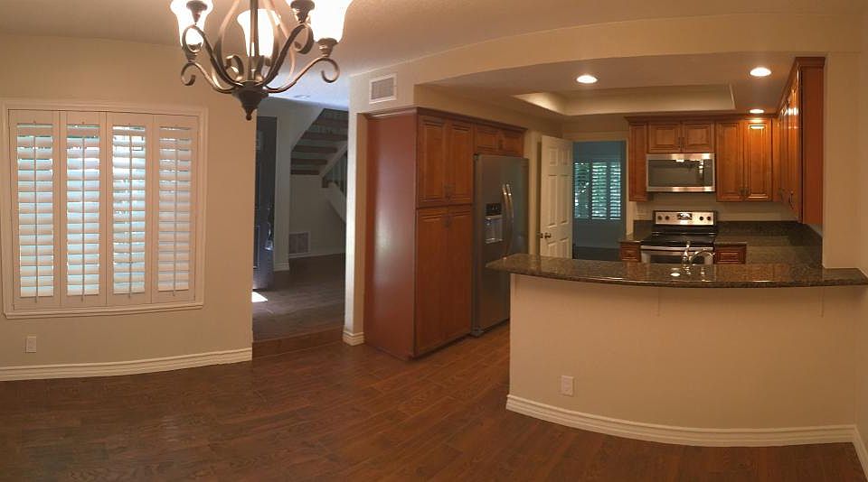Completely Remodeled Dining & Kitchen