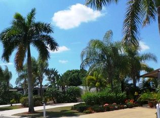3021 W Riverbend Resort Blvd, Labelle, FL 33935