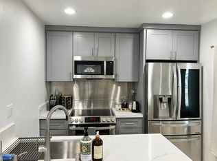 1814 W Carlton Pl, Santa Ana, CA 92704