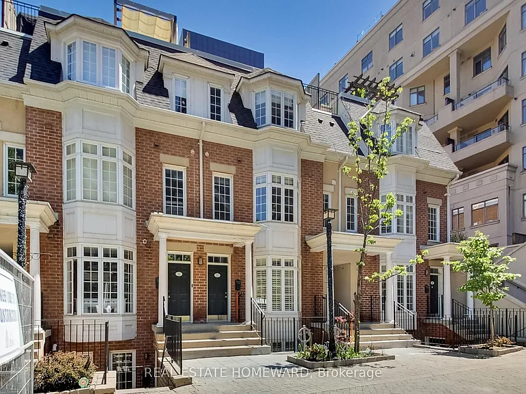 11 Niagara St #Townhouse 11 — Photo 2