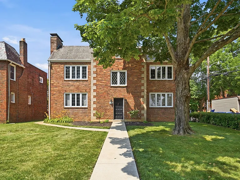 1695 Glenn Ave #C — Photo 2