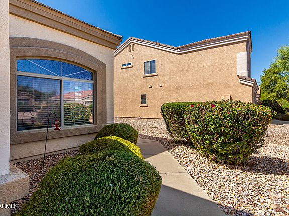 3rd image of 2181 N SABINO Lane