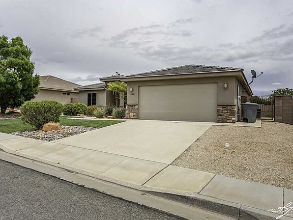 2nd image of 998 N Camel Springs Dr