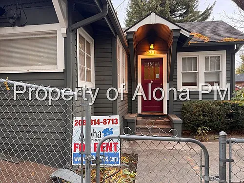 2730 W Heron St Photo 1