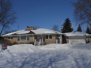 1528 Elwal Ct, Essexville, MI