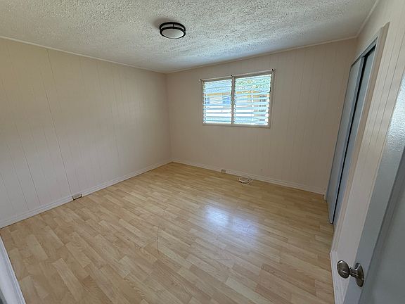 2nd image of 2914 Kalihi St #A