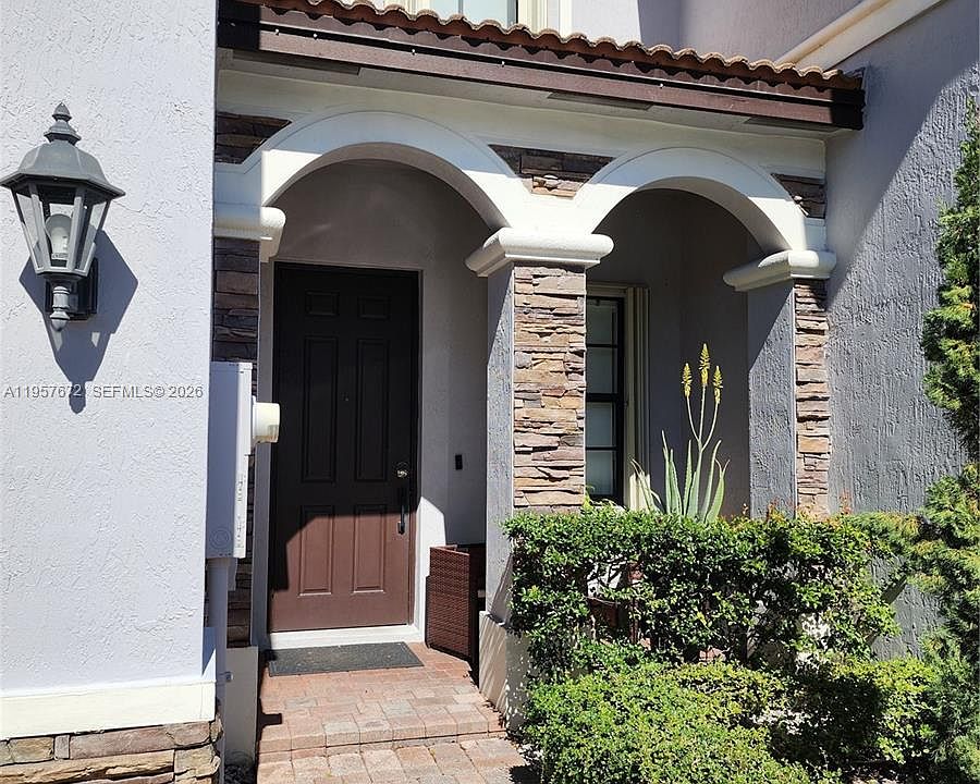1st image of 11629 NW 87th Ln #11629