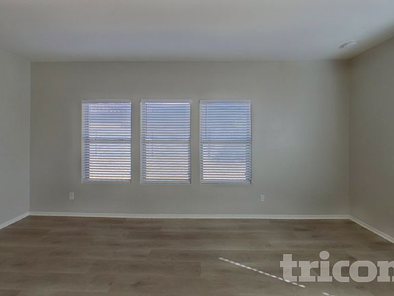 3rd image of 40086 W Bonneau St