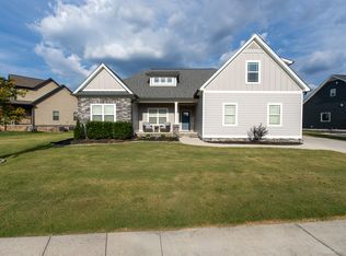 8398 Skybrook Dr, Ooltewah, TN 37363