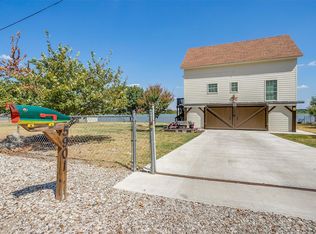 5901 Parkside Ct, Granbury, TX 76048