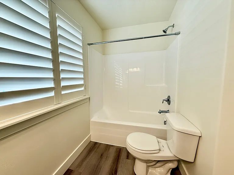 1348 E 900 S — Photo 24