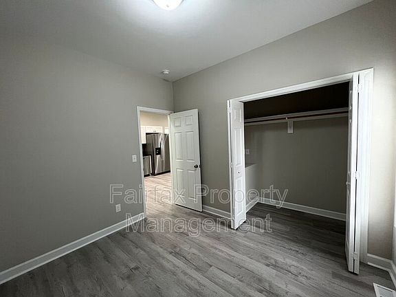 5th image of 2307 Owen St APT A