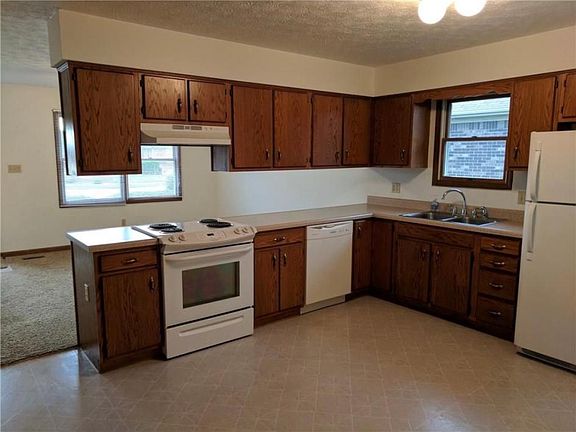 5th image of 873 S Grant St #877