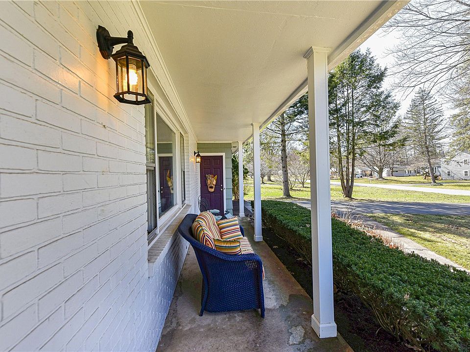 19 Larchwood Dr, Pittsford, NY 14534 Zillow