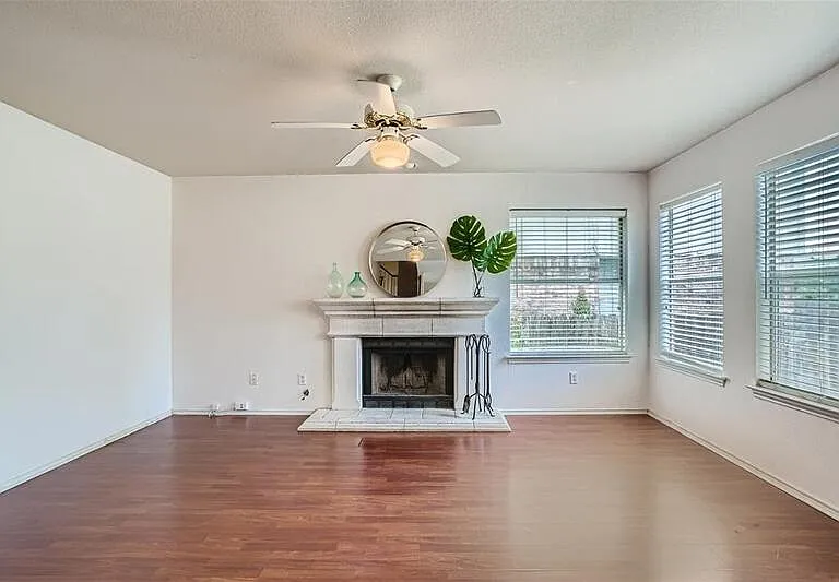 13431 Athens Trl — Photo 4