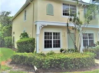 9902 NW 56th Pl, Pompano Beach, FL 33076