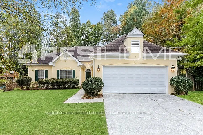 210 Foster Trace Dr