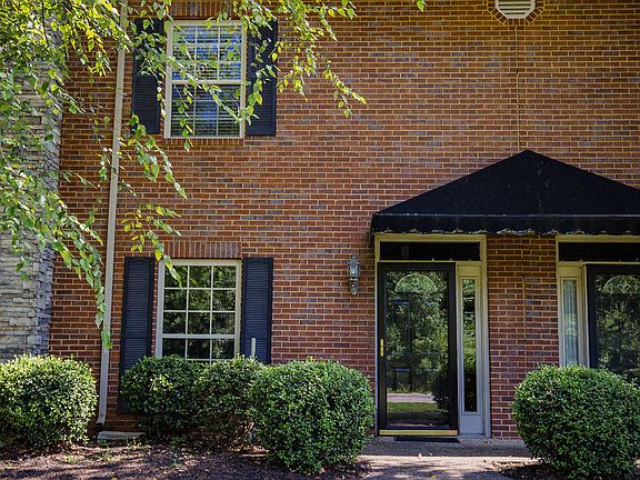 2nd image of 204 S Hampton Place Ct