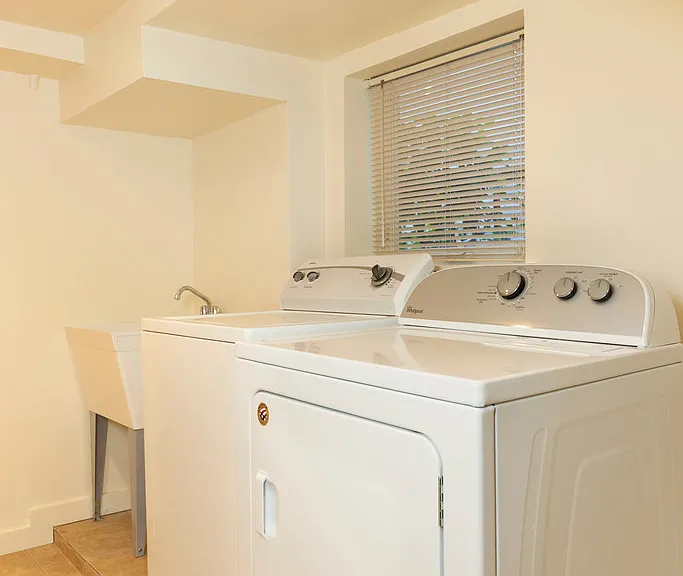 Evanston Apartments - Located on the north side of Fremont — Photo 50