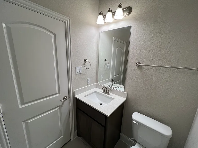580 Bradley Dr — Photo 15
