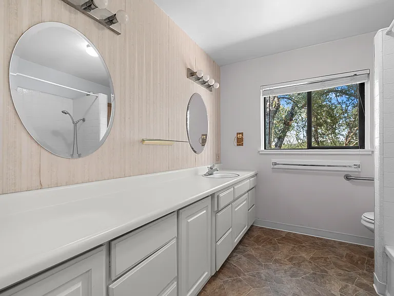 2835 Easy St — Photo 29