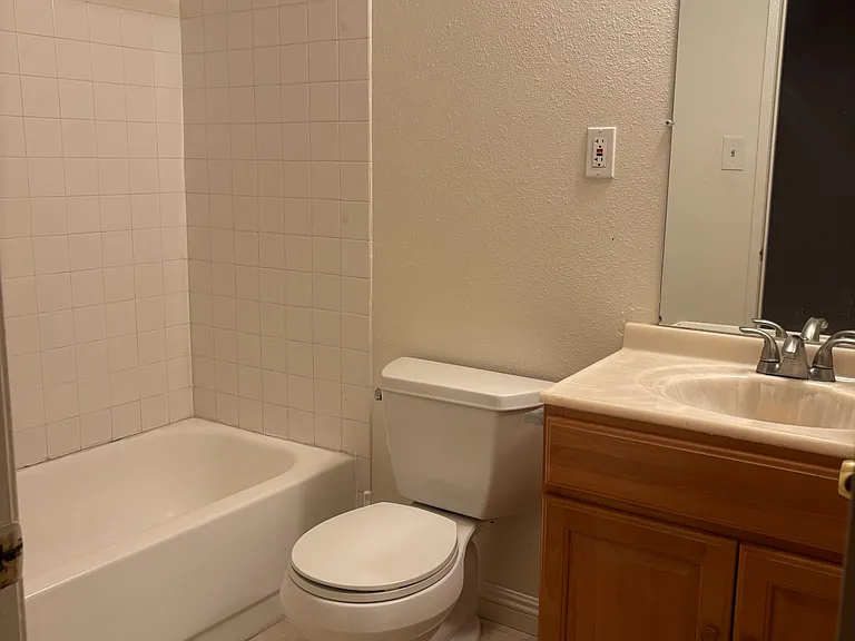 526 Casanova St #1/2 — Photo 13