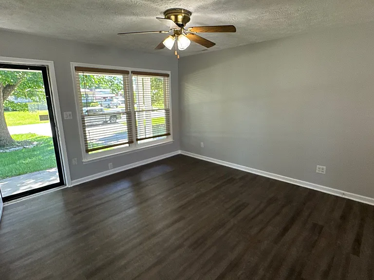 5321 Juanita Ln — Photo 31