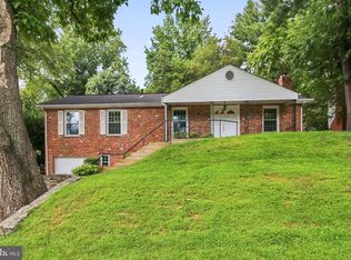 11834 Goya Dr, Rockville, MD 20854