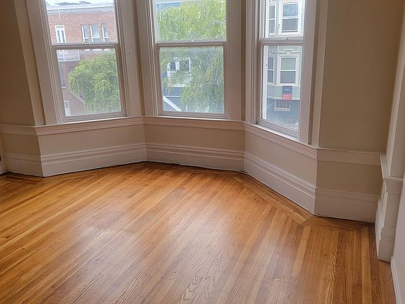 3rd image of 100 Hugo St #3