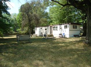 206 E 1st St, Burnettsville, IN 47926