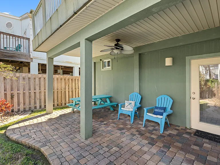 124 E Acapulco St #B — Photo 34